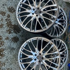 車のパーツ タイヤ、ホイール