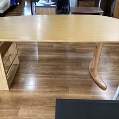 ダイニングテーブル〈脚部ブックシェルフ〉　【町田市再生家具】　240302