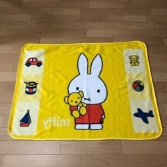 miffy     膝掛け