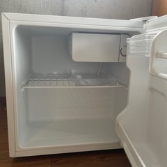 1ドア小型冷蔵庫 COMFEE 
45L  ホワイト RCD45WH/Eの画像