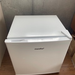 1ドア小型冷蔵庫 COMFEE 
45L  ホワイト RCD45WH/Eの画像