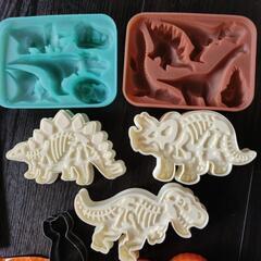 クッキー　チョコ　型枠　恐竜　トーマスの画像