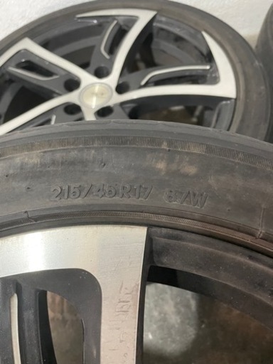 プリウス、車のパーツ タイヤ、ホイール