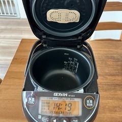 (お取引き中 )圧力IH炊飯器 5.5合炊きの画像