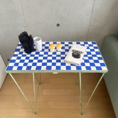 アンティーク　チェック柄サイドテーブル