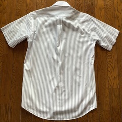 【中古】ワイシャツ　半袖　ボタンダウン　カッターシャツ　ビジネス　Lサイズ　ストライプの画像