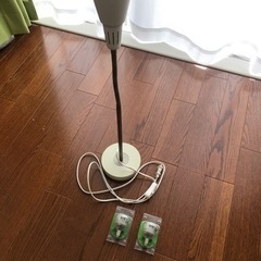 【急募】IKEAデスクスタンドの画像