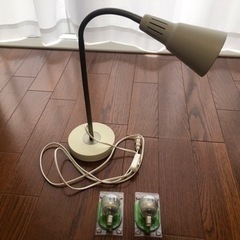 【急募】IKEAデスクスタンド
