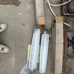 防雨型ブラケット 蛍光灯