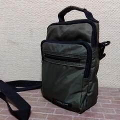 横須賀🆗￥6000の品チャック沢山小分けし易いショルダー