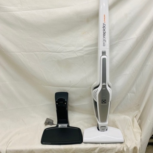 【‼️✨美品✨‼️】エレクトロラックスZB3150Y ハンディ\u0026スティック