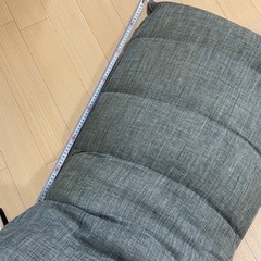 折りたたみ座椅子の画像