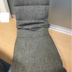 折りたたみ座椅子の画像