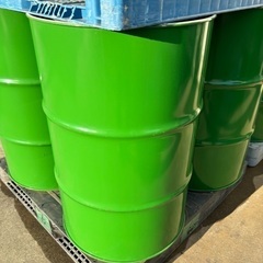 鉄製　200L　空ドラム缶（中古）ほとんど匂いもなく綺麗です　１缶あたり２０００円　数缶在庫ありの画像