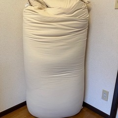 ヨギボーマックス. オフホワイト　yogibo max