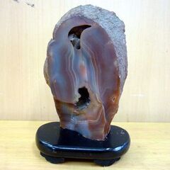 ☆原石 メノウ 鉱物 瑪瑙 観賞石 1006g 台座付き アゲート スライス インテリア用 札幌 北20条店 札幌 北20条店の画像