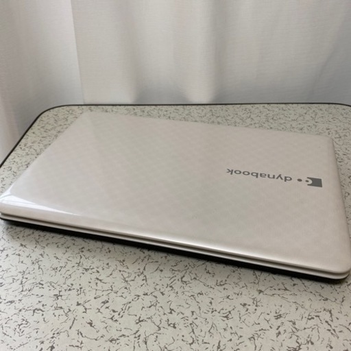 東芝　TOSHIBA dynabook T451/57DWD ホワイト