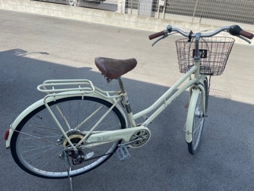 27インチ　自転車　クリーム