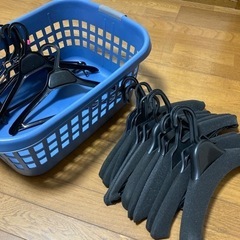 ウレタン付きハンガー他21本の画像