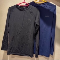 夏用冷感インナー GRATEX 全部で4枚あります。