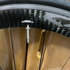 ロードバイクホイール訳ありマビックコズミック
カーボンの画像