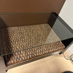 値下げしました！[ 美品 ]ガラステーブル　アジア家具　天然素材...