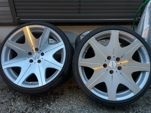 車のパーツ タイヤ、ホイール