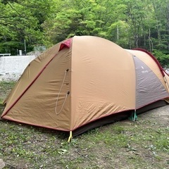 SNOWPEAK テントの画像