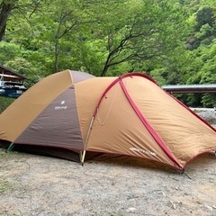 SNOWPEAK テントの画像