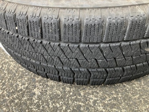 車のパーツ タイヤ、ホイール