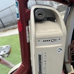 自転車 電動アシスト自転車の画像