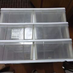 【無料】ニトリ押入れ大型収納ケース(3段2列)、差し上げます。
