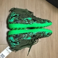 新品未使用 PUMA サッカートレーニングシューズ 定価7020円の画像