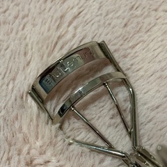 シュウウエムラ　ビューラーの画像