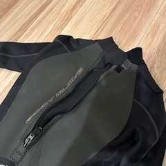 　5/1引取り希望無料サーフィンウェットスーツ　BODYGLOVE.の画像