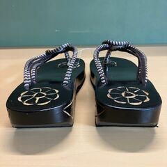 木製アジアンサンダル（ブラック）の画像