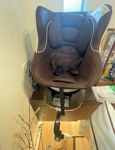 combi   コンビ　回転式チャイルドシート