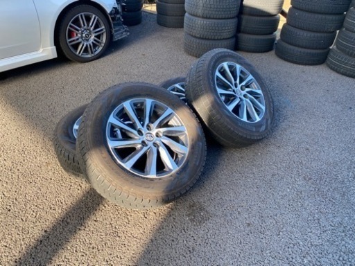 車のパーツ タイヤ、ホイール