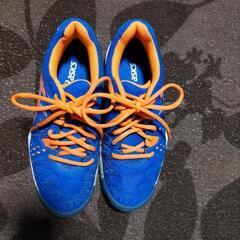 アシックステニスシューズの画像