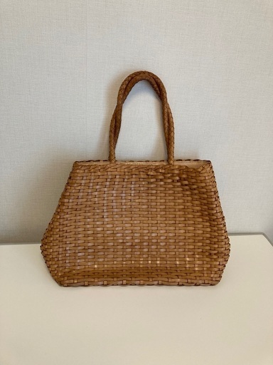 本革　レザー　かごバッグ