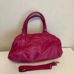 Marc by Marc Jacobs ショッキングピンク　レザーバッグの画像