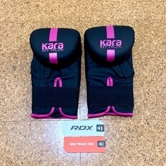 RDX KARAボクシング パンチンググローブ ブラック ピンク BMR-F6 キックボクシングの画像