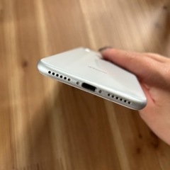 iPhone8 SIMフリー64GBの画像