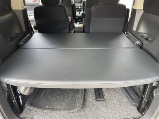 デリカＤ：５　ベッドキッド（3列目）