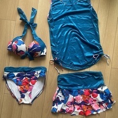 【決定済】新品　水着4点セット　M