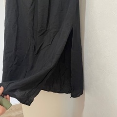 【H&M】スリット ロングスカートの画像
