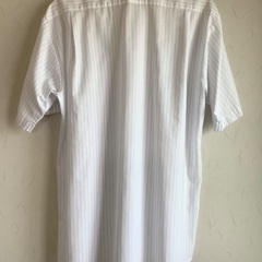 【中古美品】ワイシャツ　半袖　カッターシャツ　ビジネス　Lサイズ　白地に水色のストライプの画像