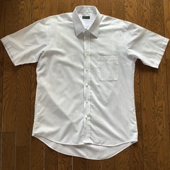 【中古美品】ワイシャツ　半袖　カッターシャツ　ビジネス　Lサイズ　白地に水色のストライプの画像