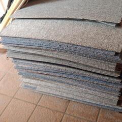 家具 カーペット/マット/ラグ 明日まで処分しますの画像