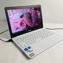 Webカメラ搭載　ミニノートPC　かわいい白　初期設定済み　bl...